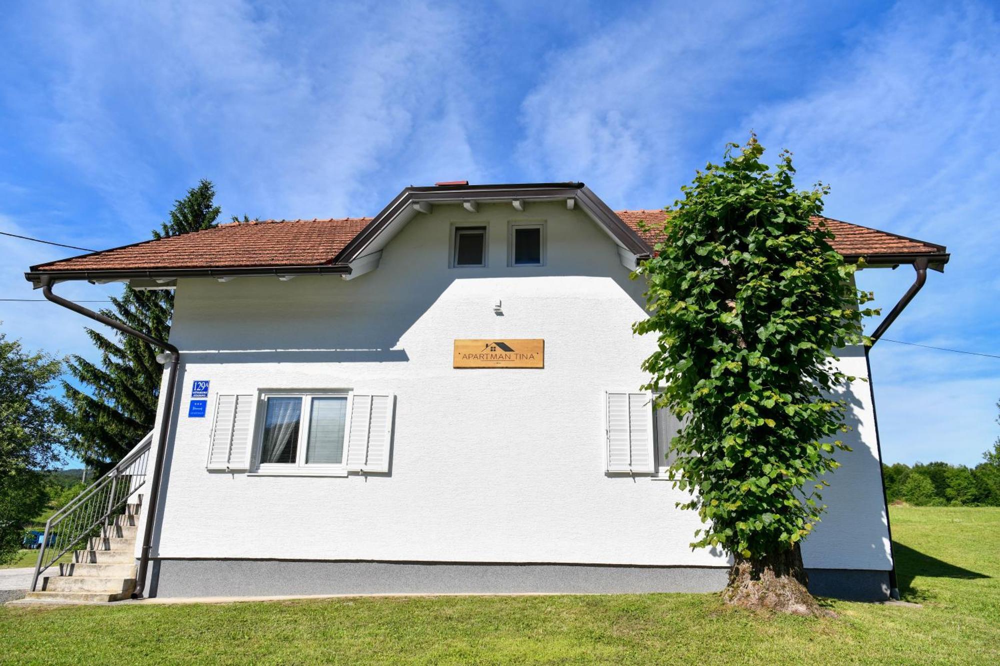 Apartman Tina Rakovica Exteriör bild